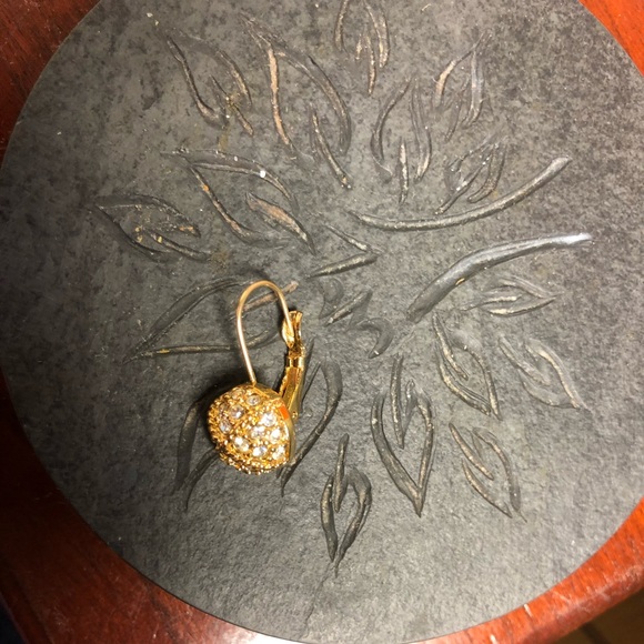 EUC  ❤️ Swarovski Goldtone&Sparkle Drop Earrings - Picture 7 of 9